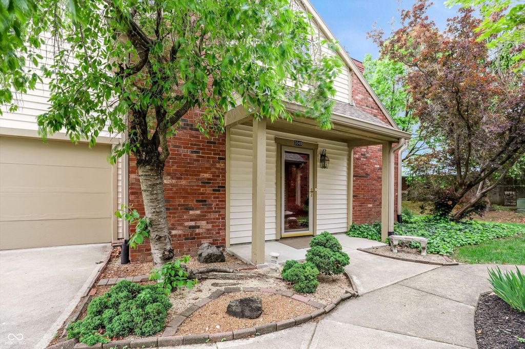 3040 Bayberry Court W, Carmel, IN 46033