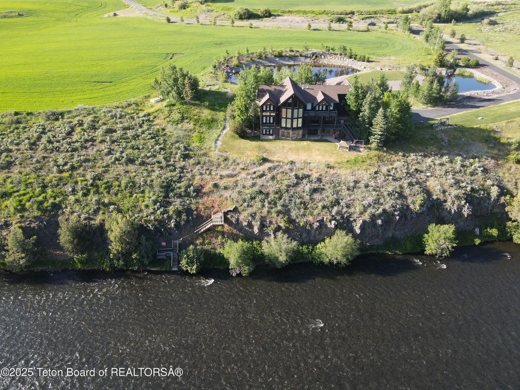 3944 SCHAEFER Lane, Ashton, ID 83420 photo 2