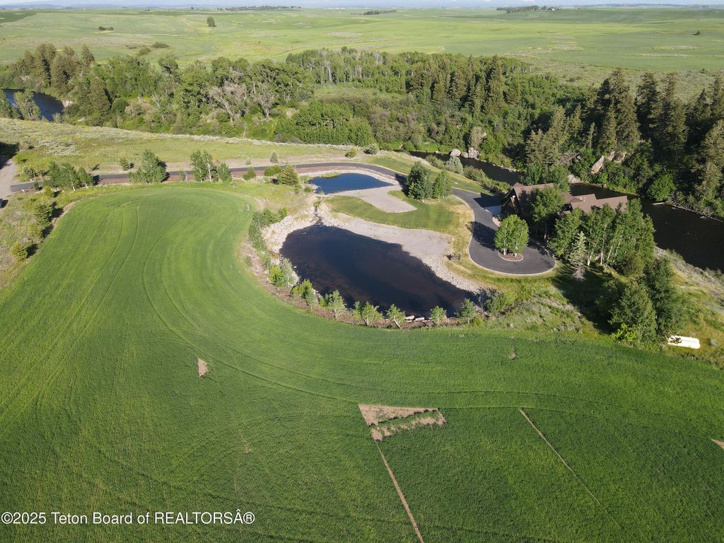 3944 SCHAEFER Lane, Ashton, ID 83420 photo 6