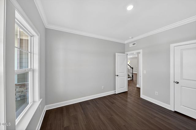 300 Oakwood Crest Drive, Knightdale, NC 27545