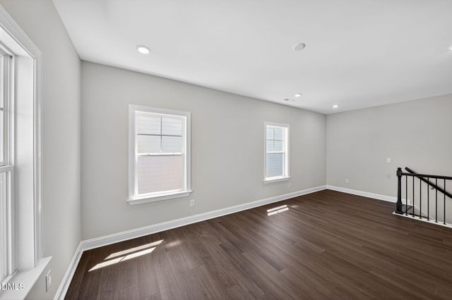 300 Oakwood Crest Drive, Knightdale, NC 27545