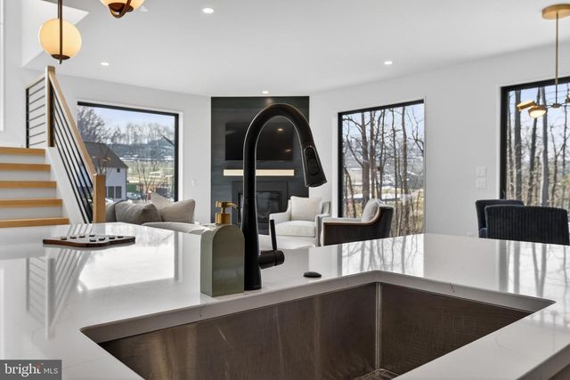 401 CANNON WAY, Lebanon, PA 17042