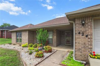 424 W Tanner Drive, Fayetteville, AR 72701