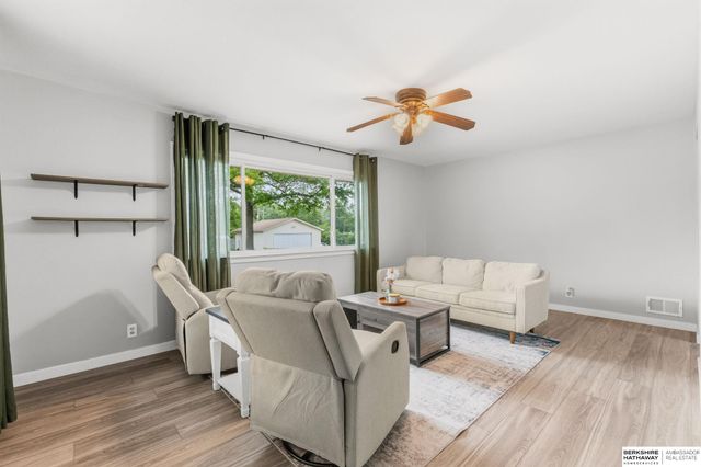 6645 Y Street, Lincoln, NE 68505