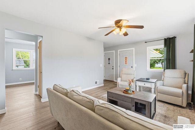 6645 Y Street, Lincoln, NE 68505