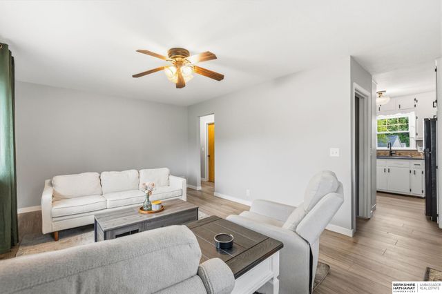 6645 Y Street, Lincoln, NE 68505