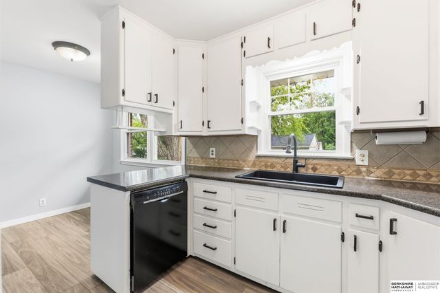 6645 Y Street, Lincoln, NE 68505