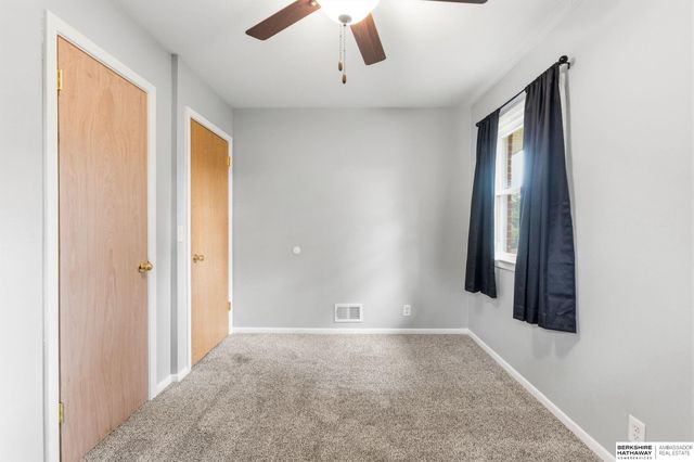6645 Y Street, Lincoln, NE 68505