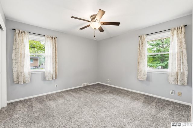6645 Y Street, Lincoln, NE 68505