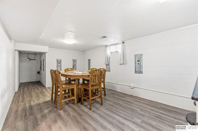 6645 Y Street, Lincoln, NE 68505