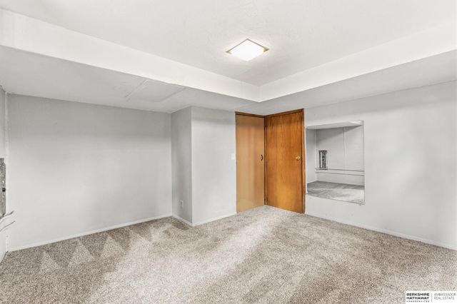 6645 Y Street, Lincoln, NE 68505