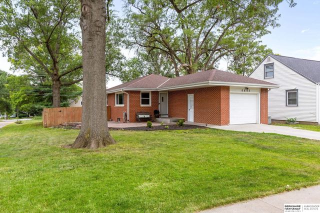 6645 Y Street, Lincoln, NE 68505