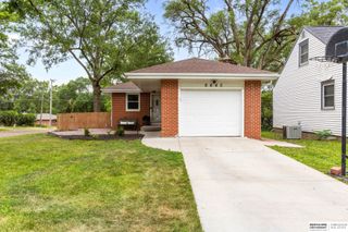 6645 Y Street, Lincoln, NE 68505