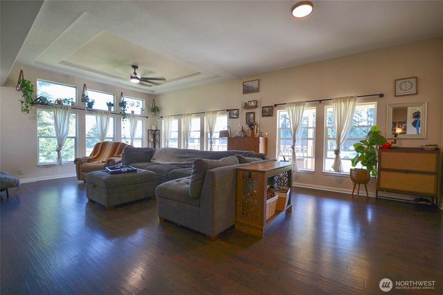 119 Becker DR, Winlock, WA 98596