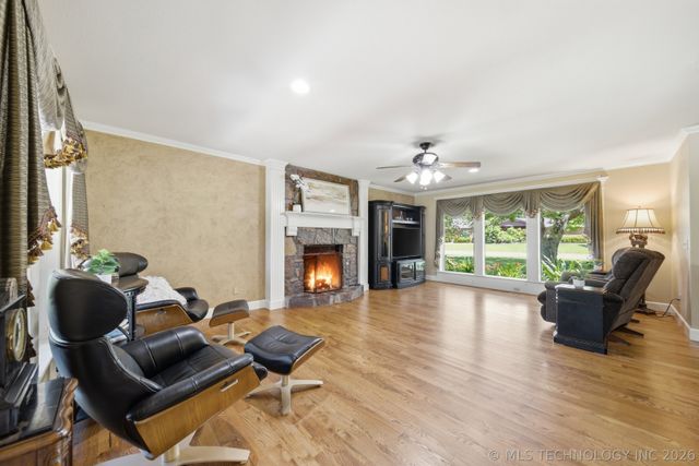 154 Spunky Creek Drive, Catoosa, OK 74015