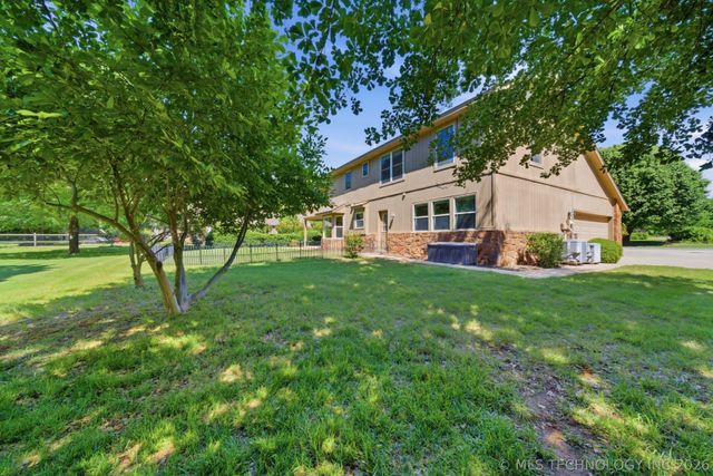 154 Spunky Creek Drive, Catoosa, OK 74015