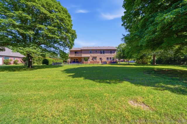 154 Spunky Creek Drive, Catoosa, OK 74015