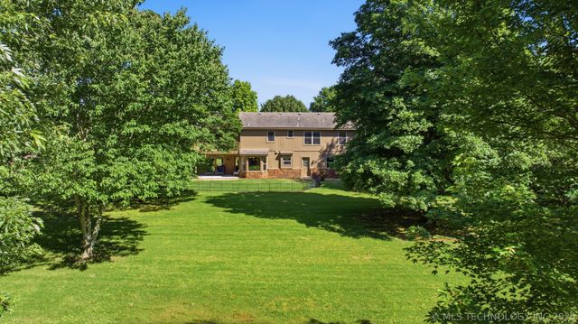 154 Spunky Creek Drive, Catoosa, OK 74015