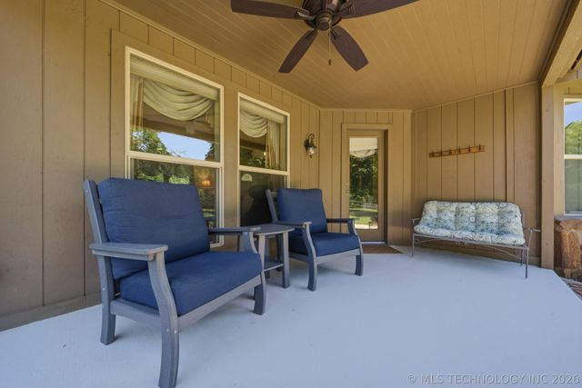 154 Spunky Creek Drive, Catoosa, OK 74015
