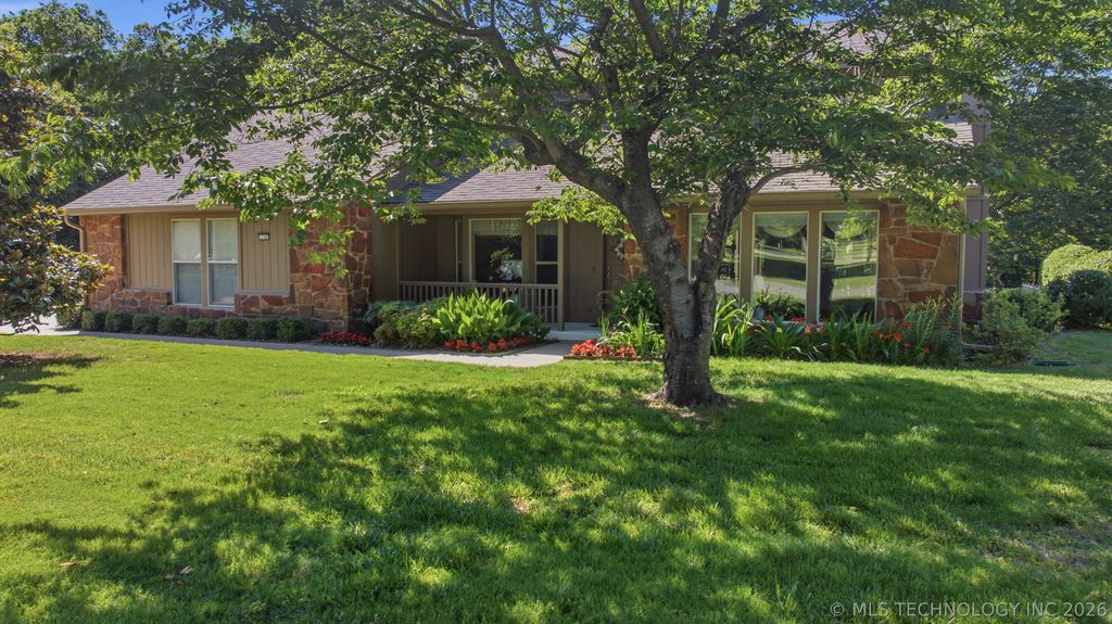 154 Spunky Creek Drive, Catoosa, OK 74015