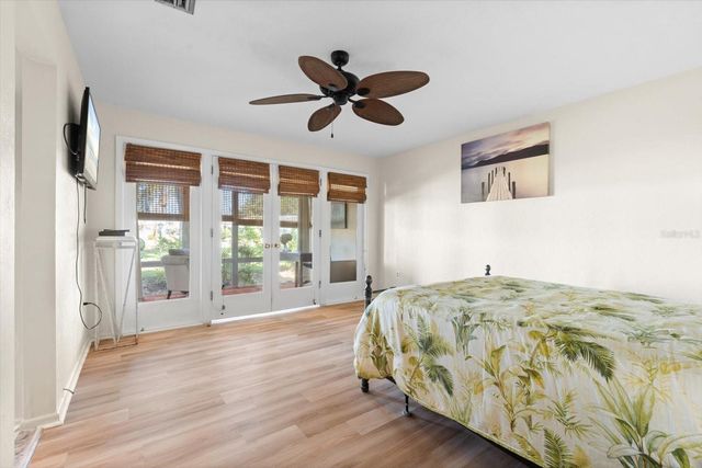 3289 FAIRHAVEN LANE 112, Sarasota, FL 34239