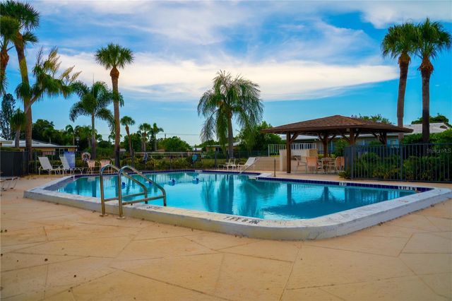 3289 FAIRHAVEN LANE 112, Sarasota, FL 34239