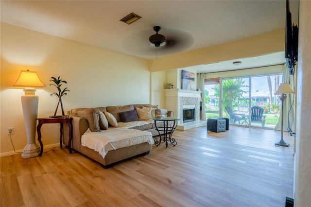 3289 FAIRHAVEN LANE 112, Sarasota, FL 34239