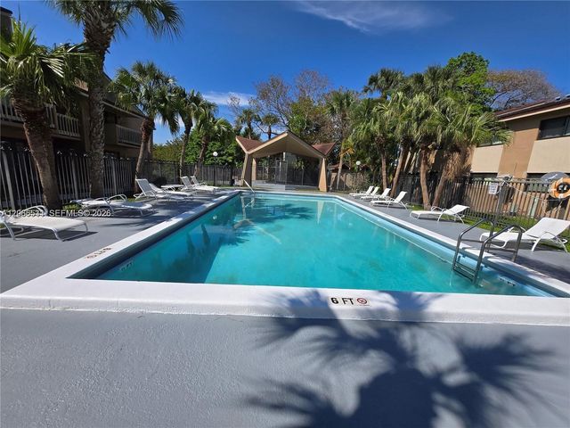 15407 SW 80th Street 202-6, Miami, FL 33193