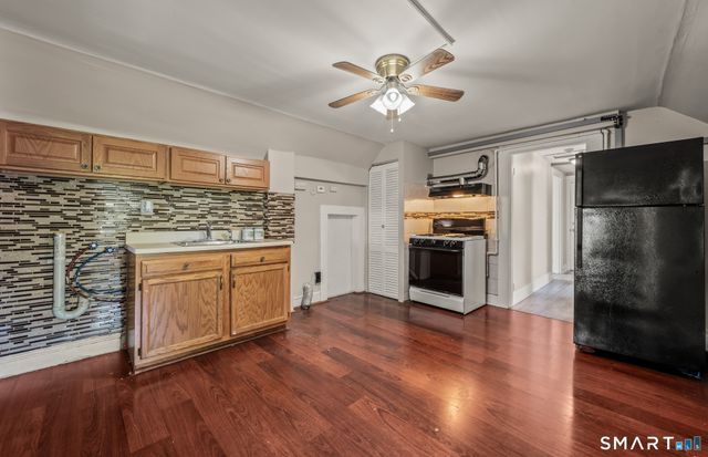 160 Edson Avenue, Waterbury, CT 06705