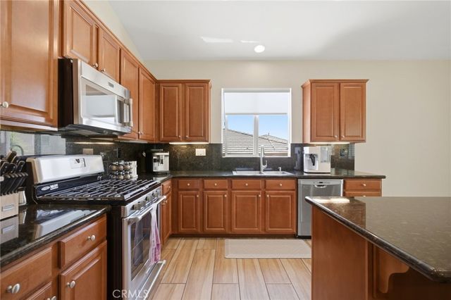 13647 Silver Stirrup Dr, Corona, CA 92883