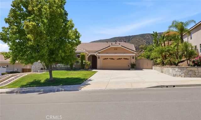 13647 Silver Stirrup Dr, Corona, CA 92883