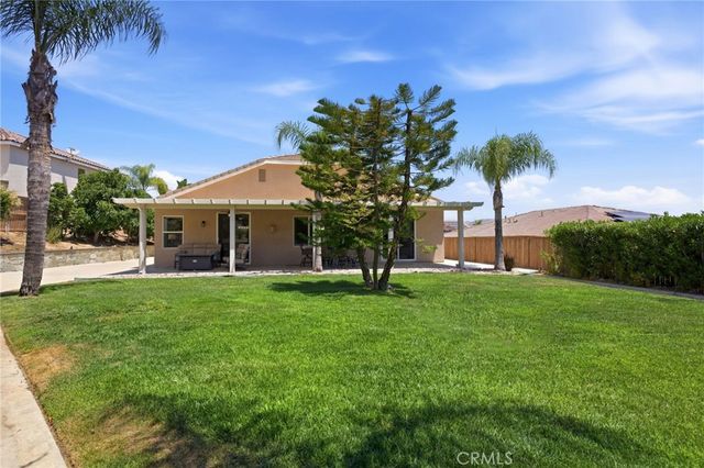 13647 Silver Stirrup Dr, Corona, CA 92883