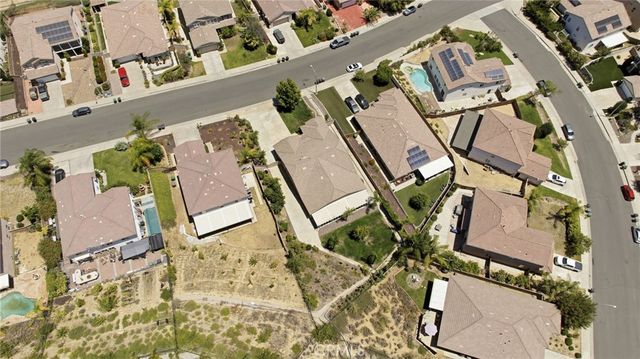13647 Silver Stirrup Dr, Corona, CA 92883