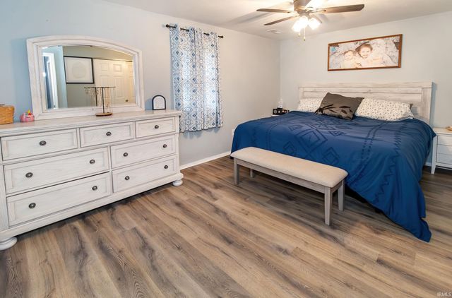 3822 Johnson Road, Boonville, IN 47601
