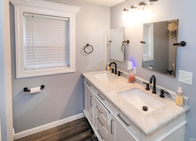 3822 Johnson Road, Boonville, IN 47601