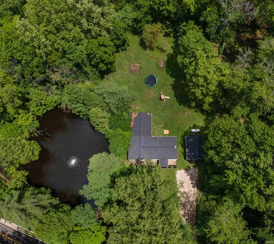 3822 Johnson Road, Boonville, IN 47601