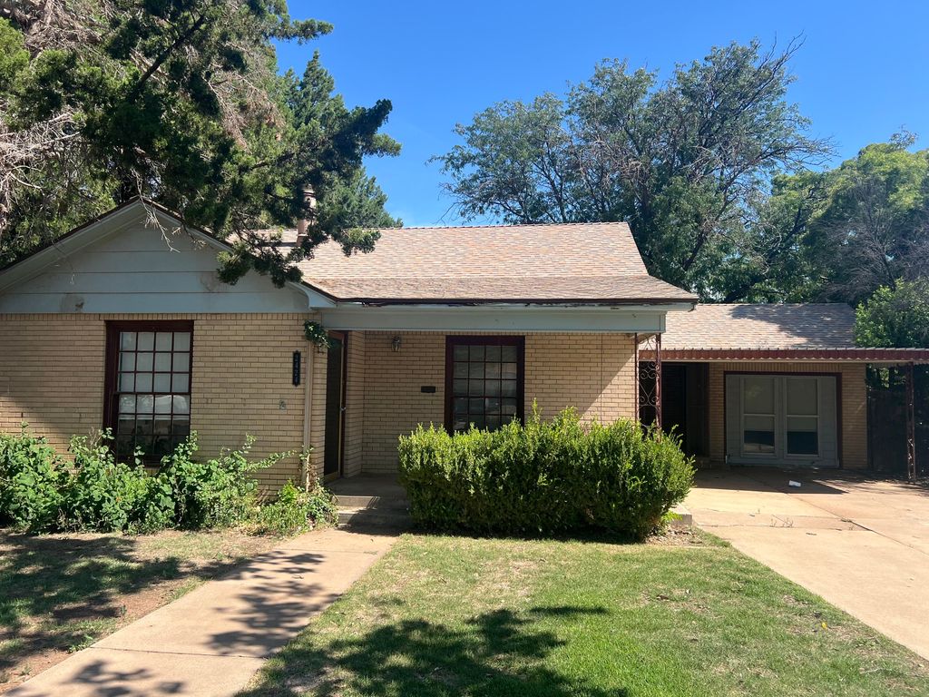 2424 33rd Street, Lubbock, TX 79411