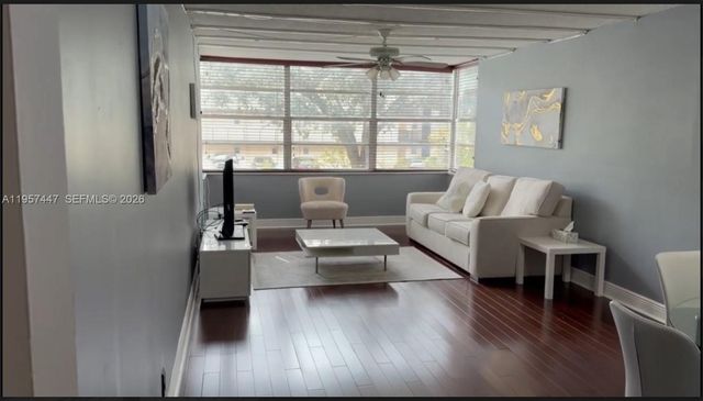 6600 Cypress Rd 203, Plantation, FL 33317