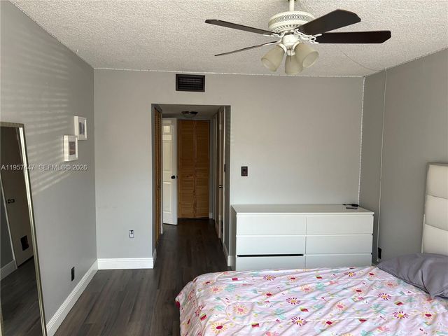 6600 Cypress Rd 203, Plantation, FL 33317