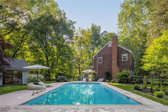 33 Riverfield Drive, Weston, CT 06883