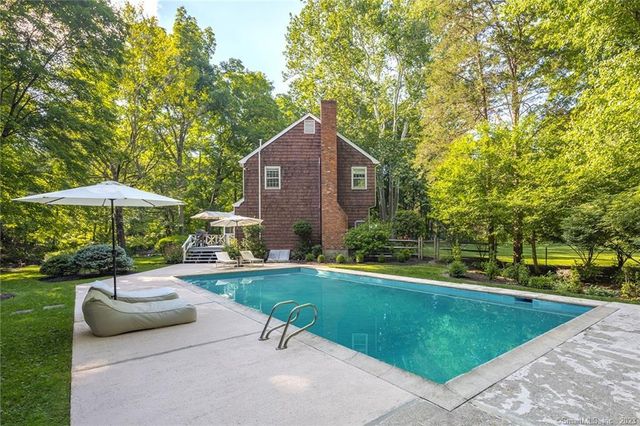 33 Riverfield Drive, Weston, CT 06883