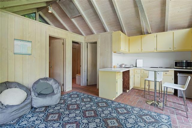 33 Riverfield Drive, Weston, CT 06883