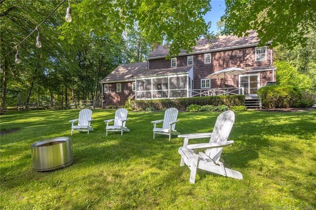 33 Riverfield Drive, Weston, CT 06883