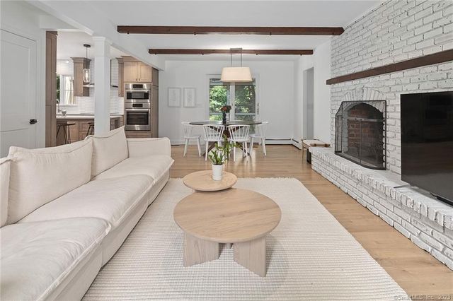 33 Riverfield Drive, Weston, CT 06883