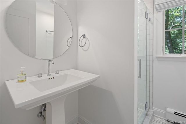 33 Riverfield Drive, Weston, CT 06883