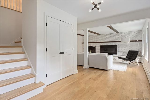 33 Riverfield Drive, Weston, CT 06883