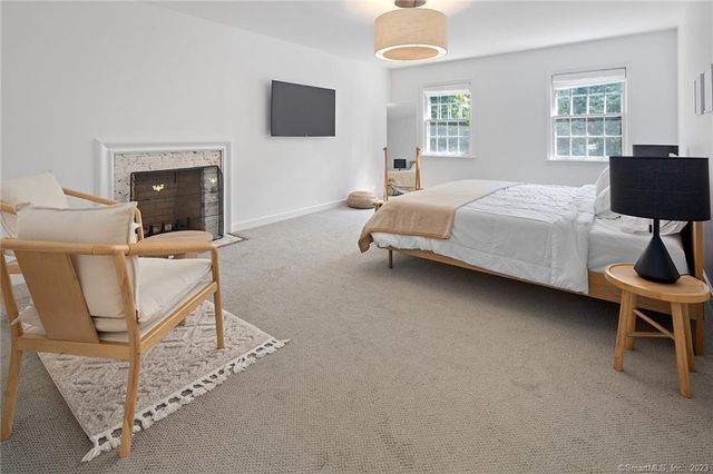 33 Riverfield Drive, Weston, CT 06883