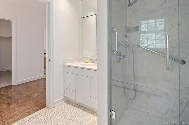 33 Riverfield Drive, Weston, CT 06883