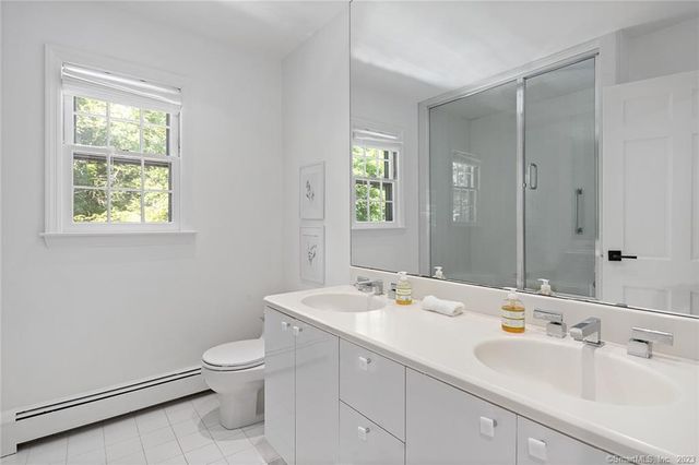 33 Riverfield Drive, Weston, CT 06883