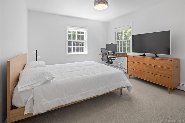 33 Riverfield Drive, Weston, CT 06883